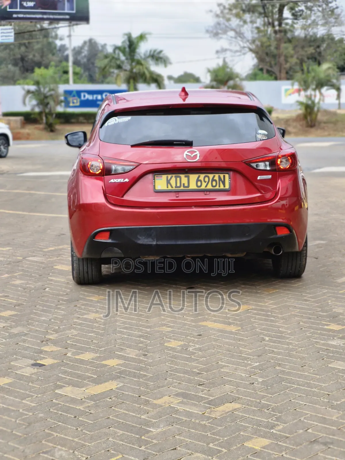 Mazda Axela 2015 Red