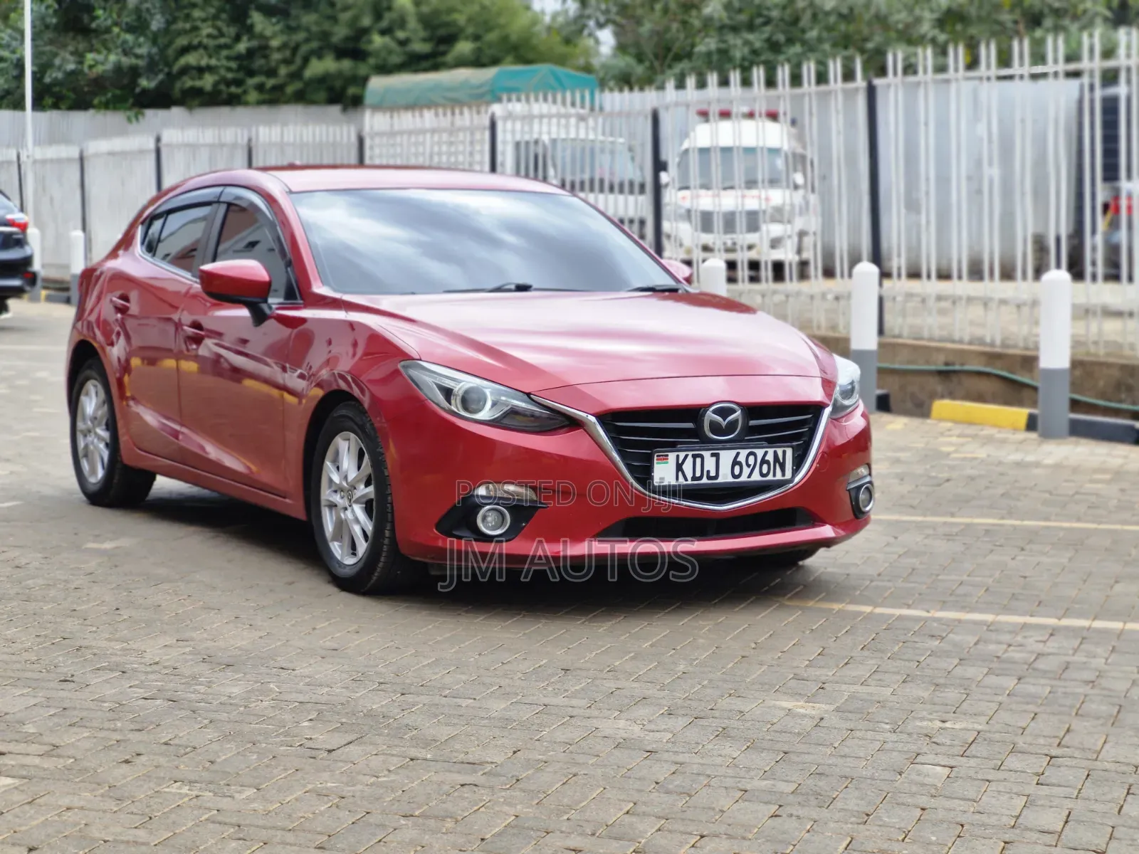 Mazda Axela 2015 Red