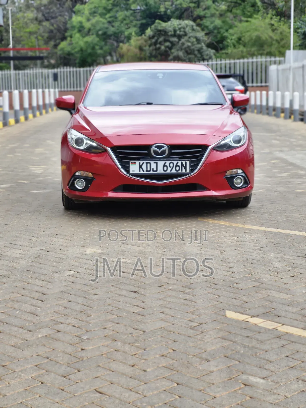 Mazda Axela 2015 Red
