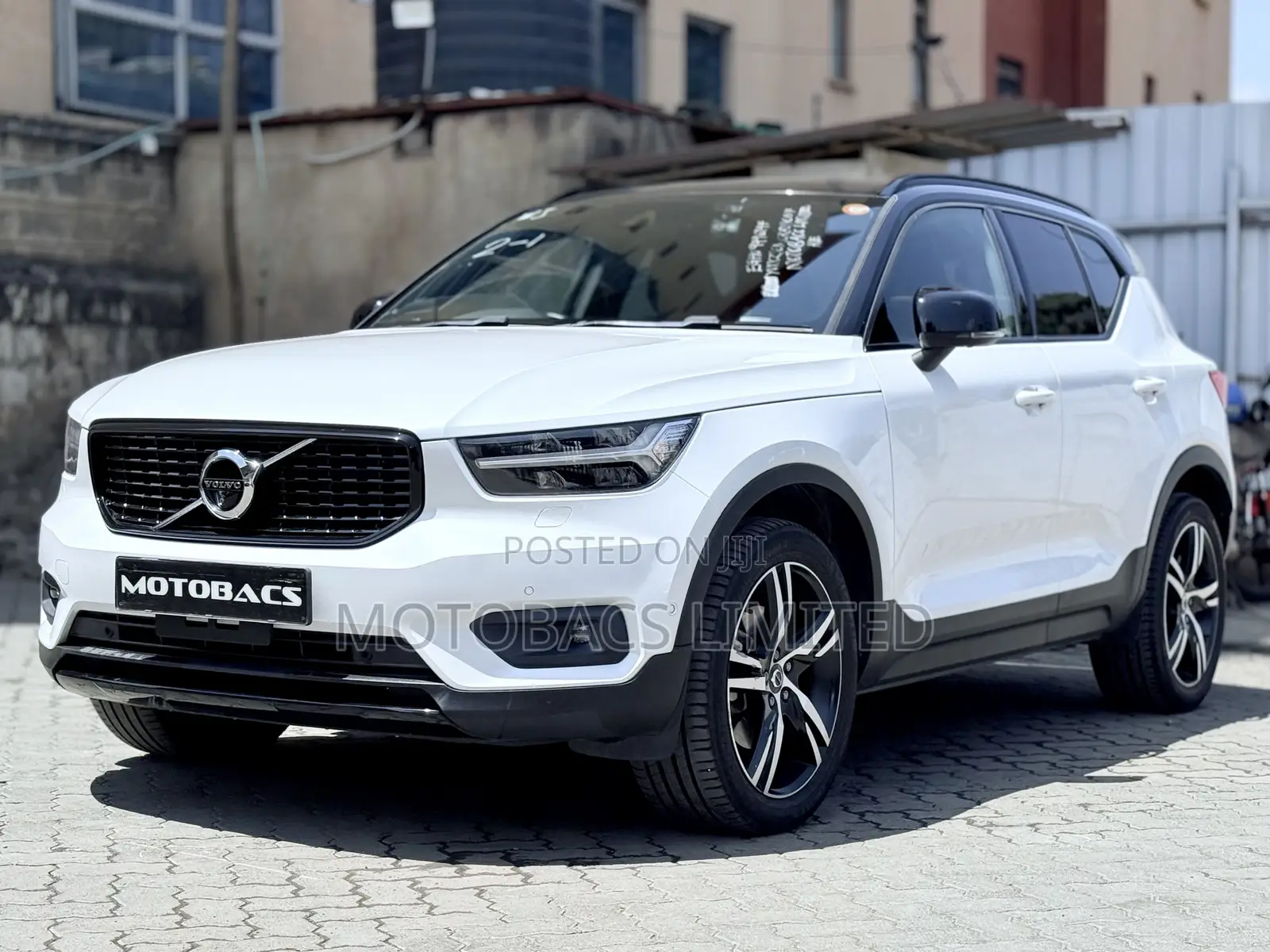 Volvo XC40 T5 Petrol AWD 2019 Pearl