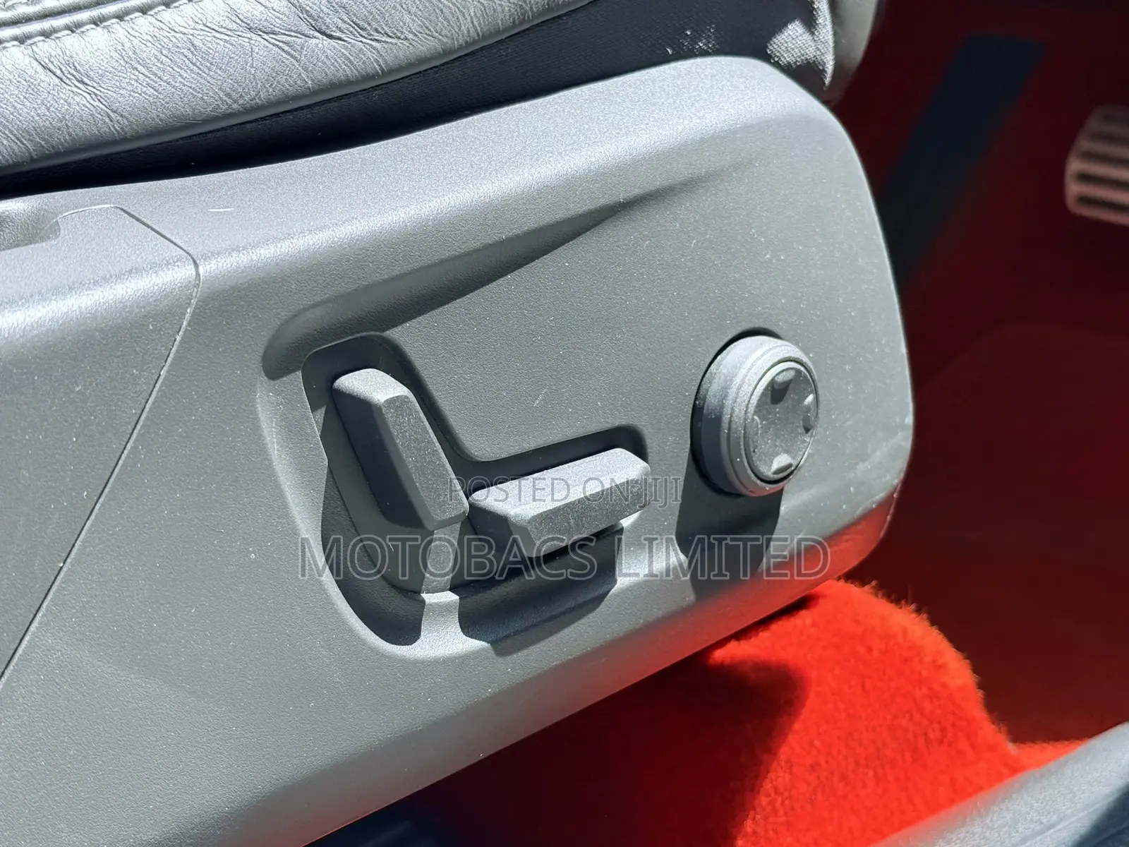 Volvo XC40 T5 Petrol AWD 2019 Pearl