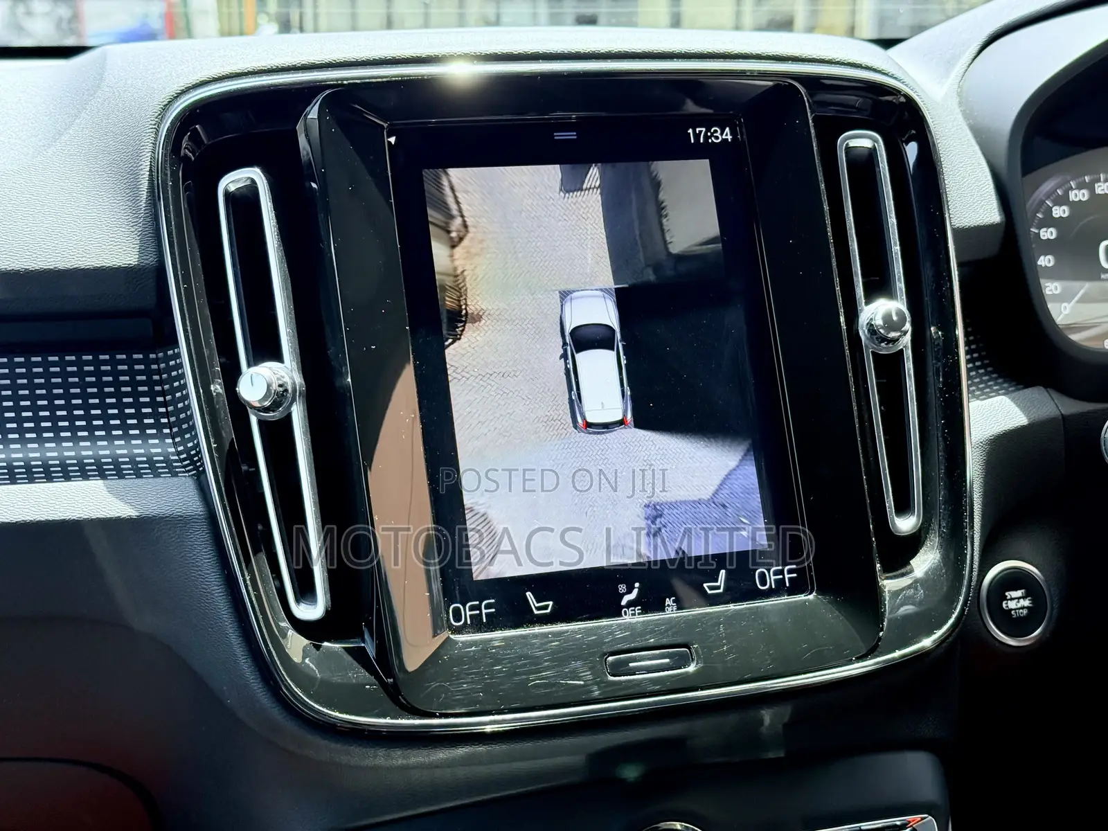 Volvo XC40 T5 Petrol AWD 2019 Pearl