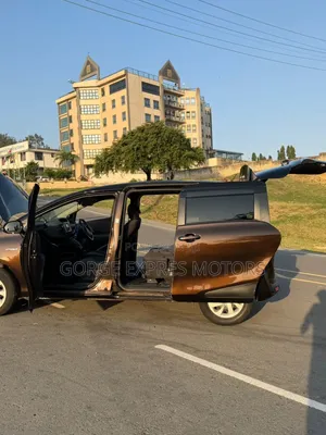 Toyota Sienta 2019 Brown