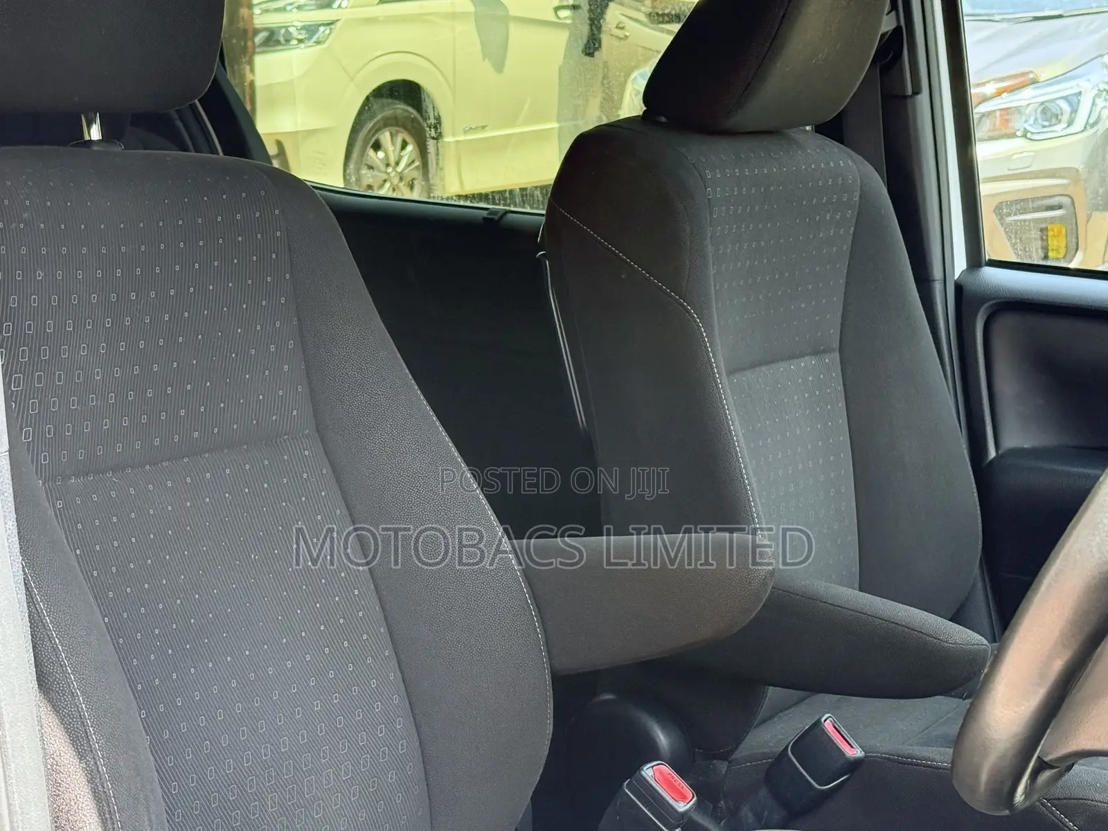 Toyota Noah 2.0 FWD (8 Seater) 2019 White