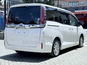 Toyota Noah 2.0 FWD (8 Seater) 2019 White