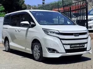 Toyota Noah 2.0 FWD (8 Seater) 2019 White