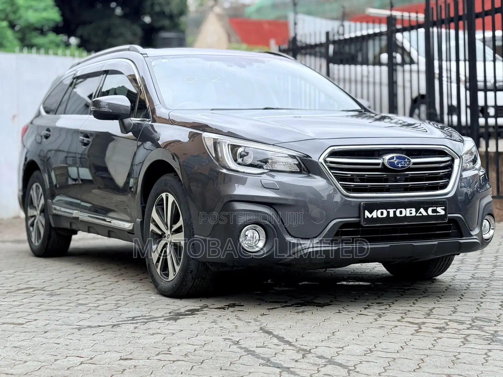 Subaru Outback Limited AWD 2020 Gray