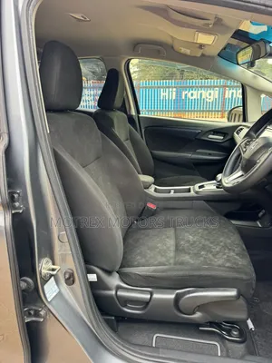 Honda Fit Shuttle 1.5 G 2WD 2019 Silver