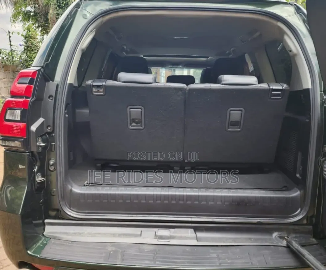 Toyota Land Cruiser Prado 2014 Green