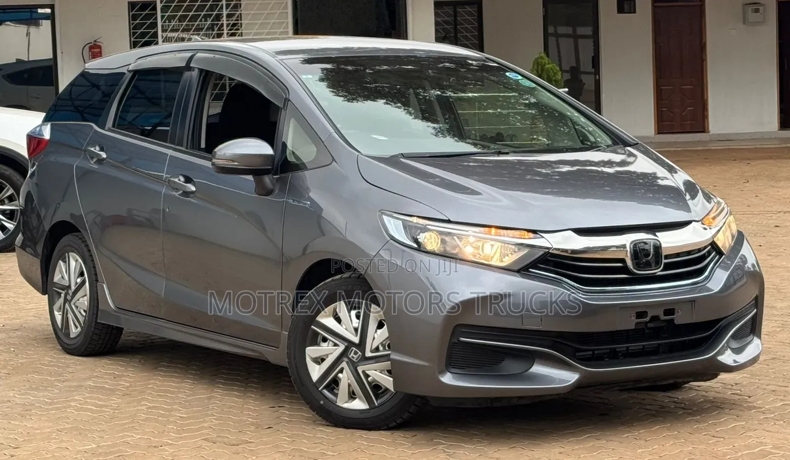 Honda Fit Shuttle 1.5 G 2WD 2019 Silver
