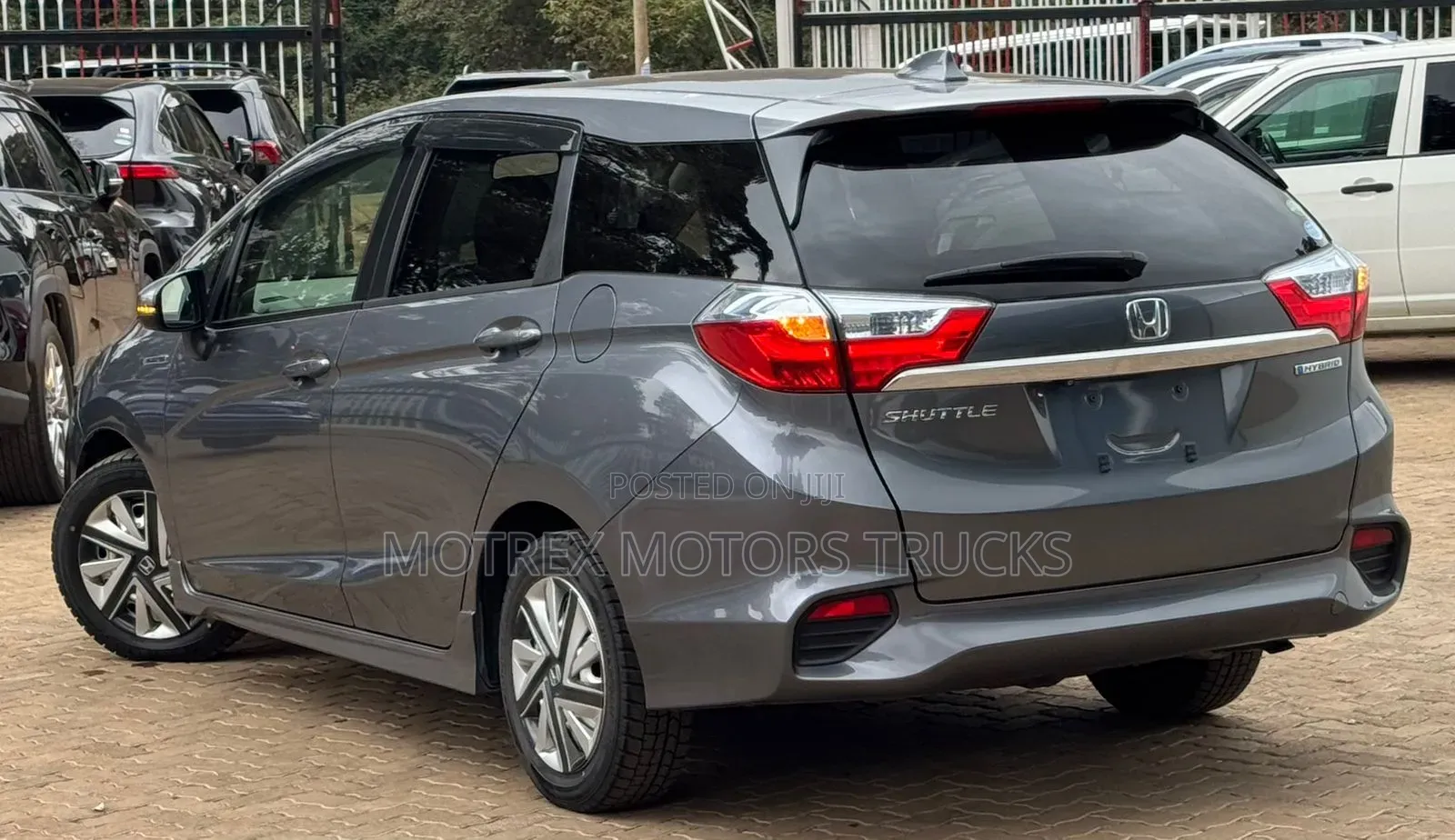 Honda Fit Shuttle 1.5 G 2WD 2019 Silver