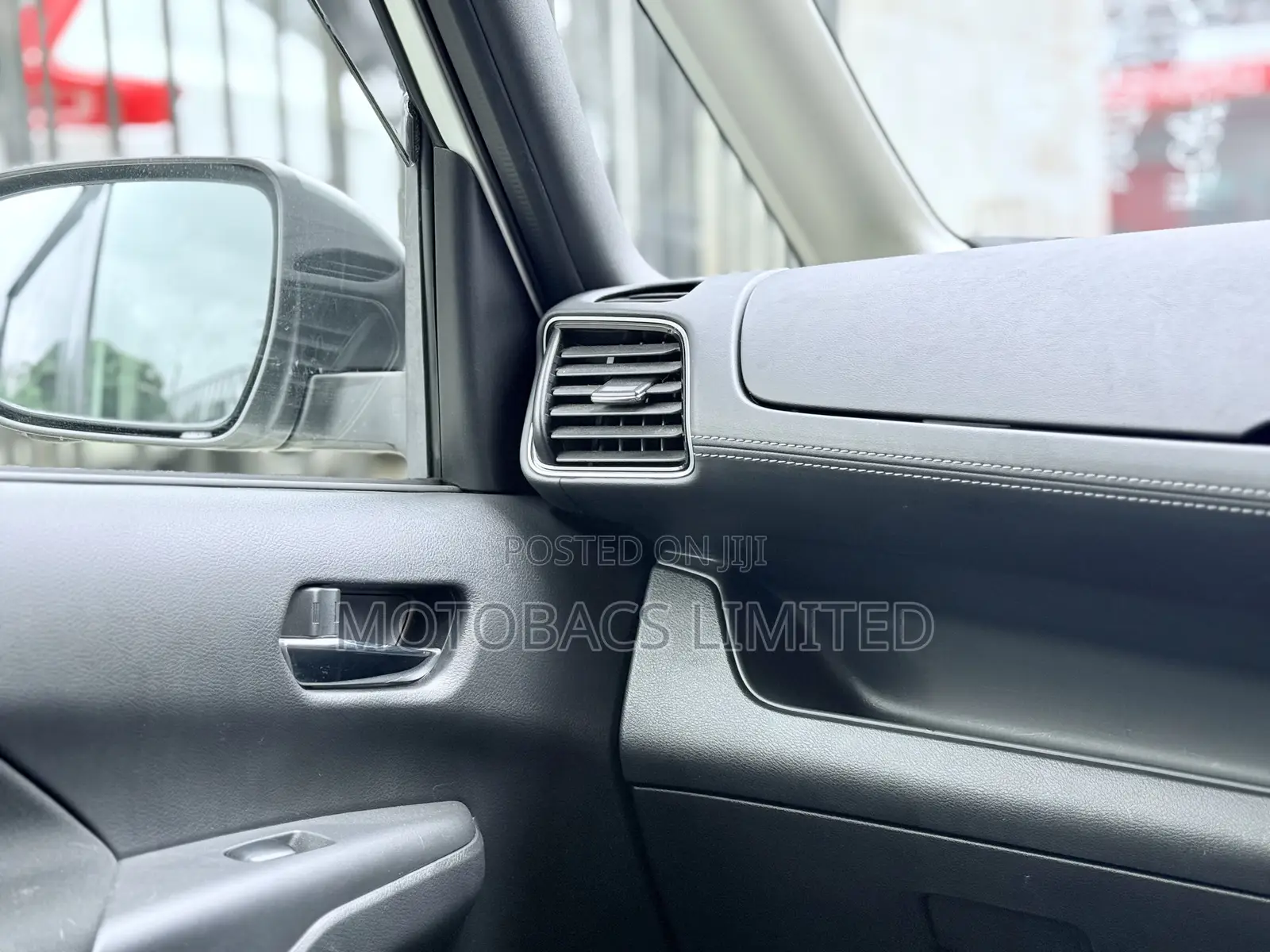 Nissan Serena 2019 White