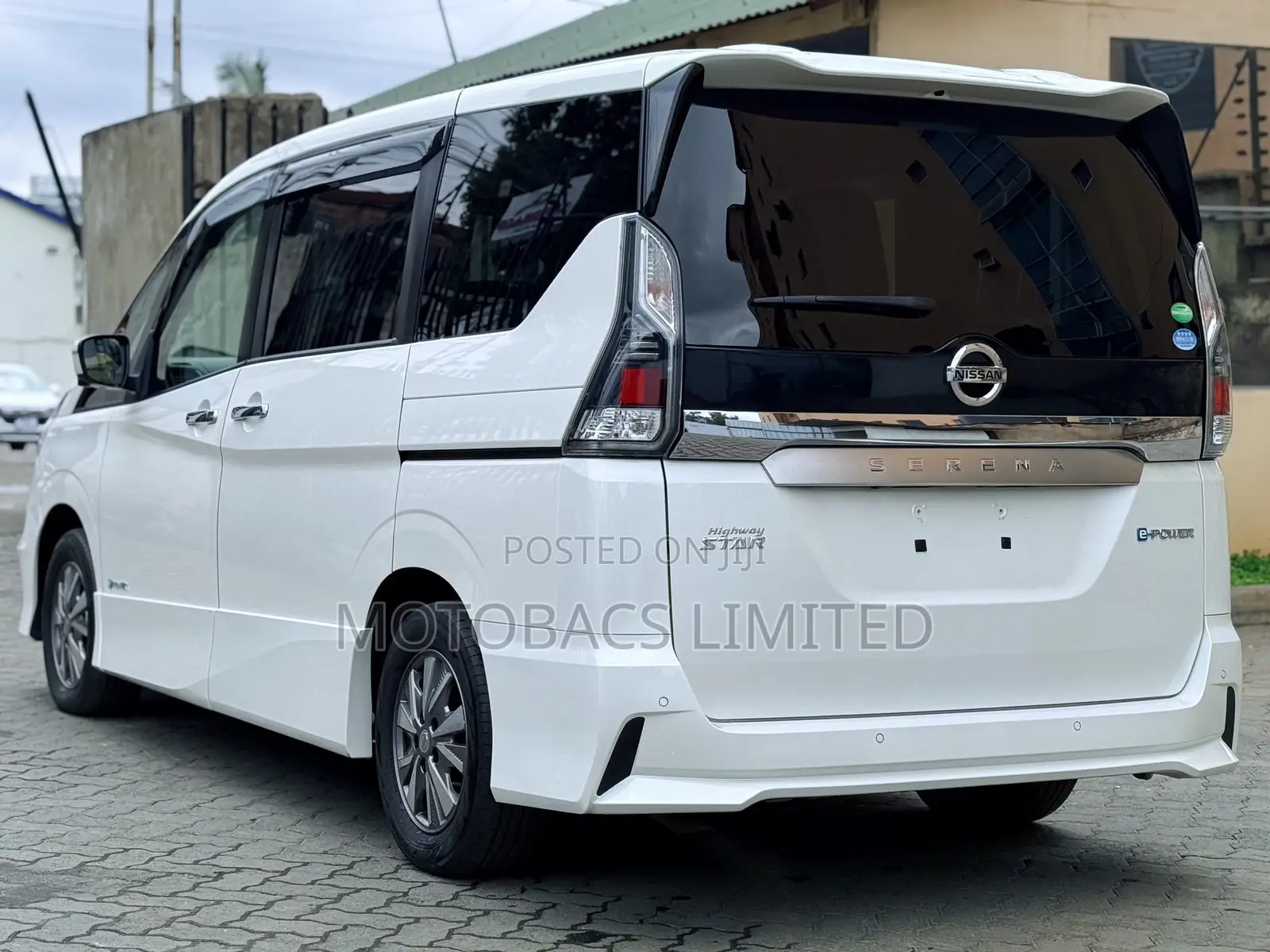 Nissan Serena 2019 White