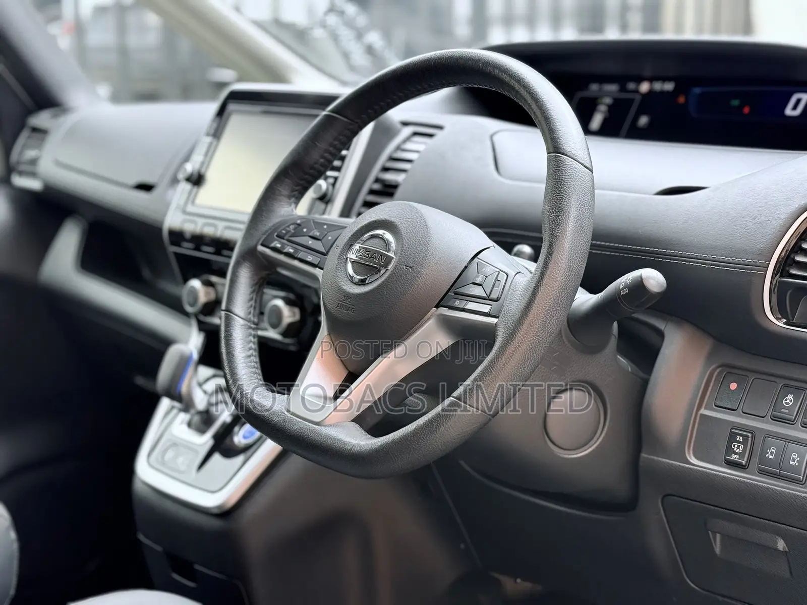 Nissan Serena 2019 White