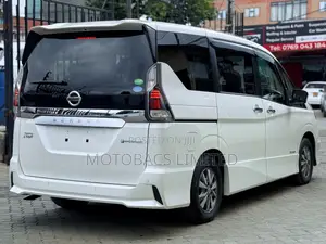 Nissan Serena 2019 White