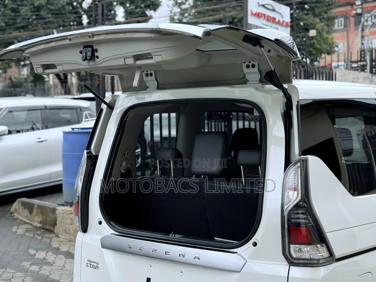 Nissan Serena 2019 White