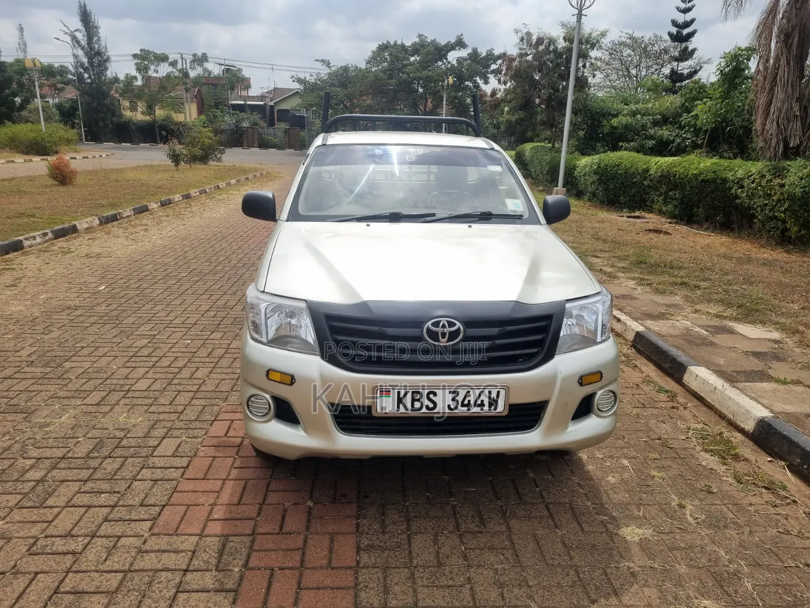 Toyota Hilux 2012 Silver