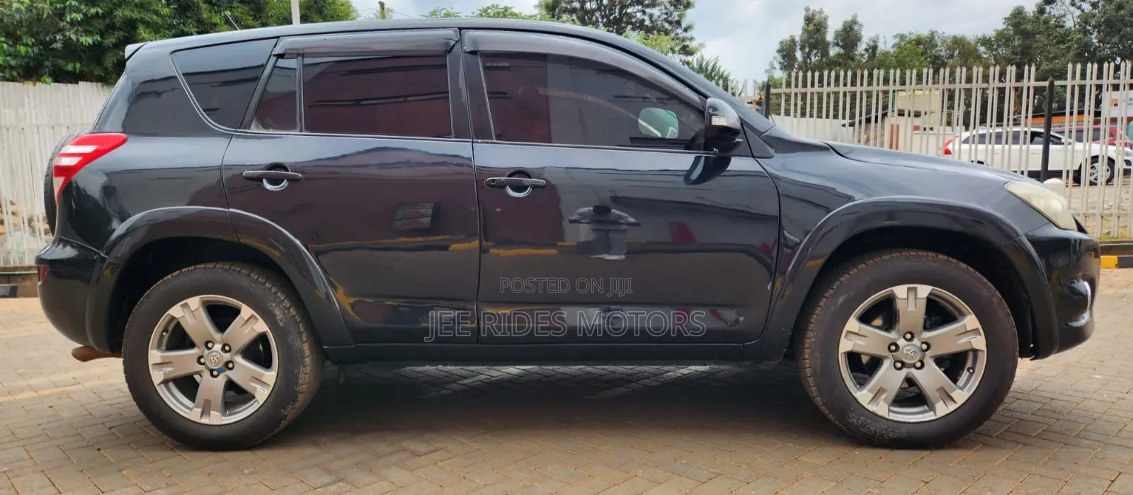 Toyota RAV4 2010 Matt Black