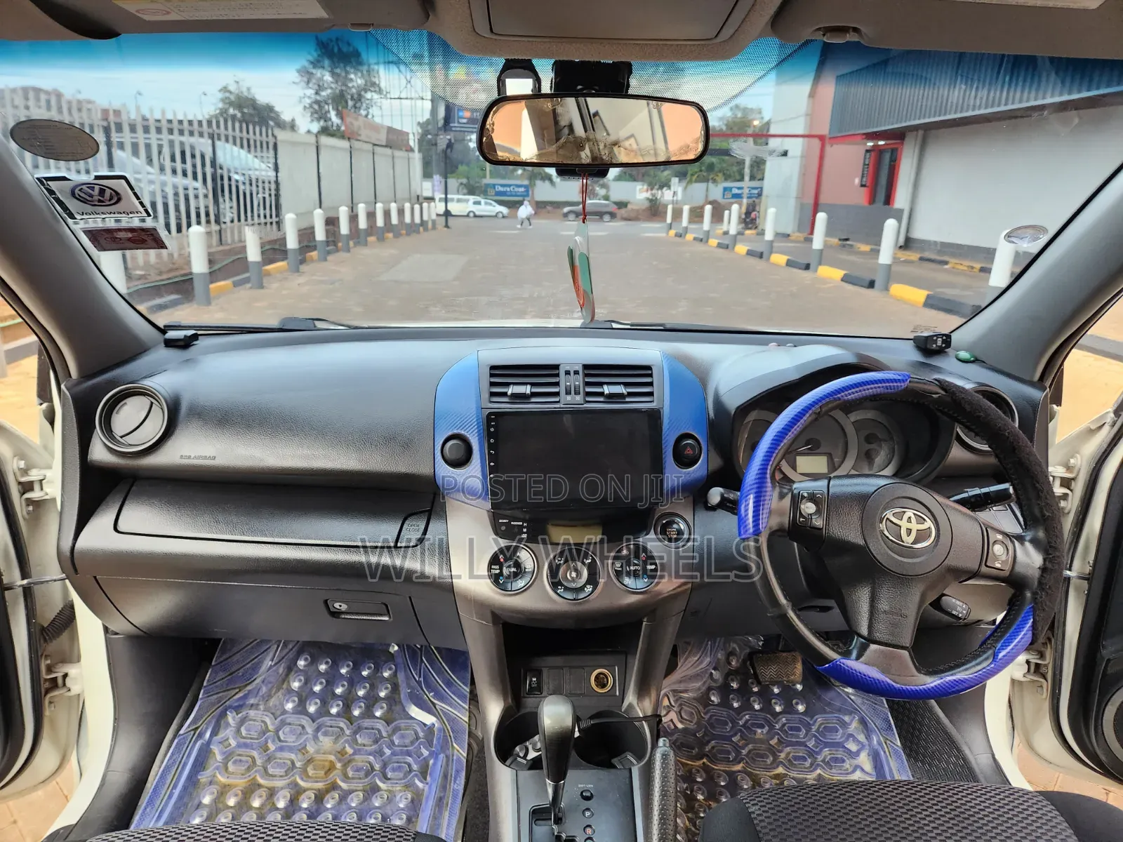 Toyota RAV4 2.5 2011 White
