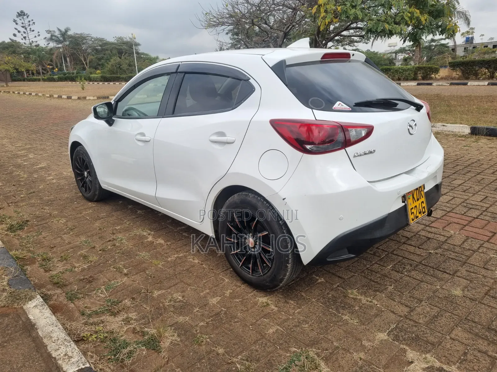 Mazda Demio 2018 White