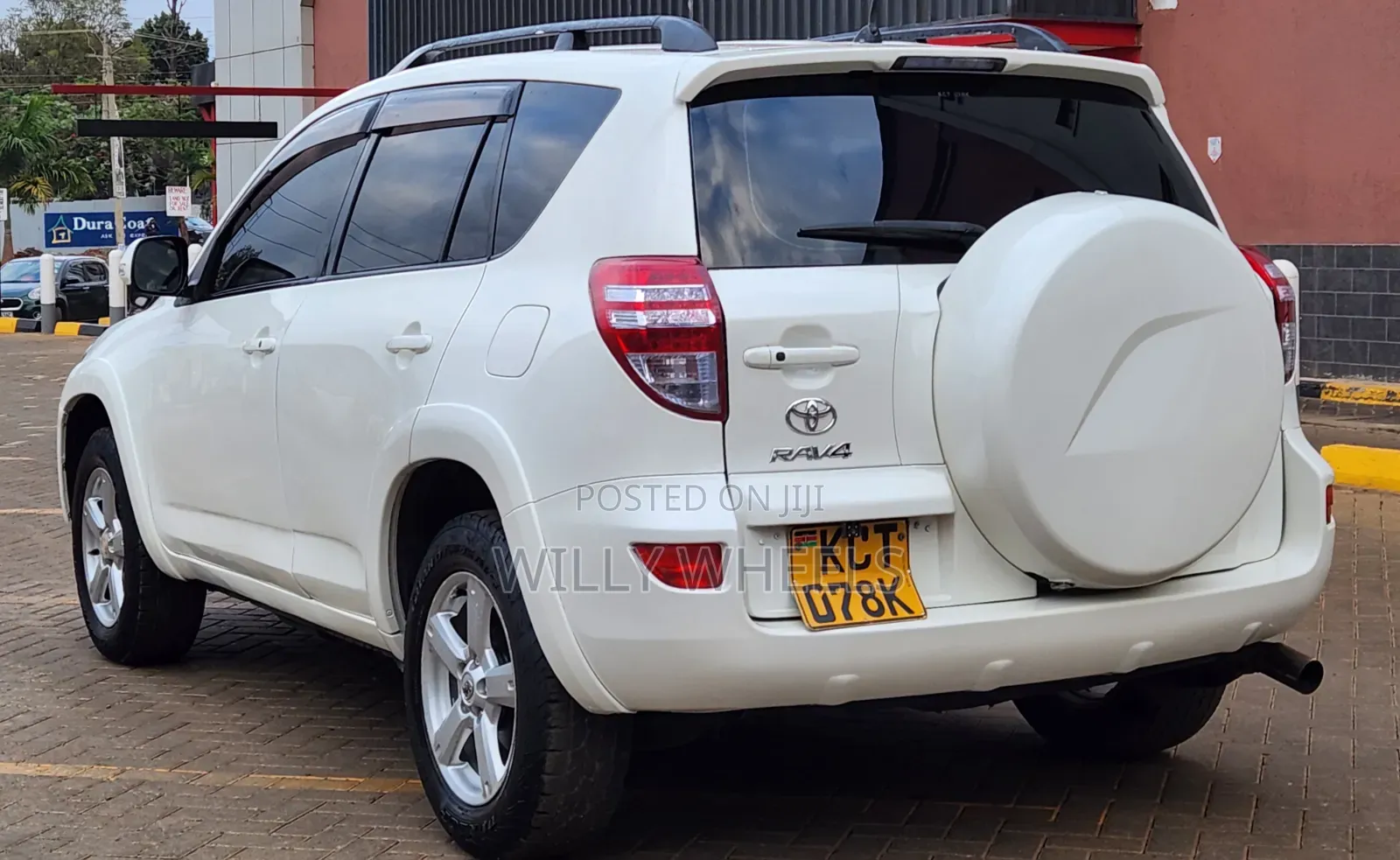 Toyota RAV4 2.5 2011 White