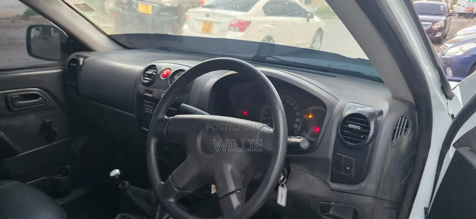 Isuzu D-MAX 2010 White