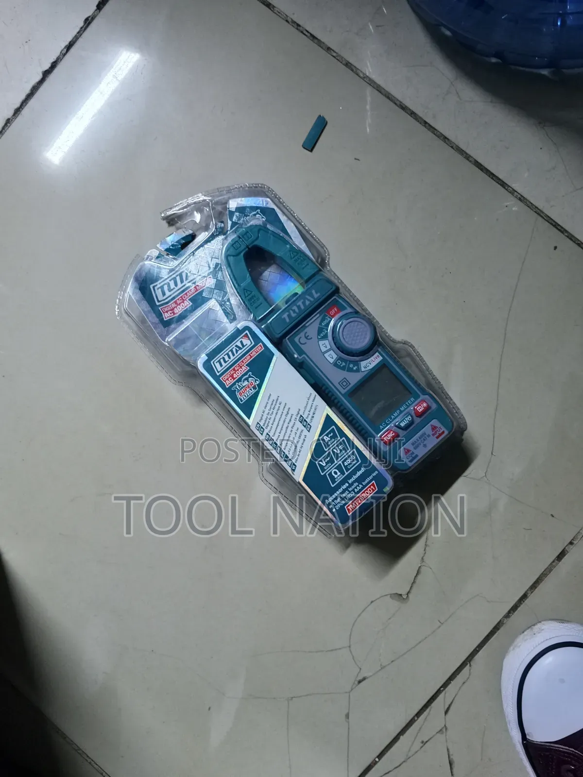 Total AC Clamp Meter