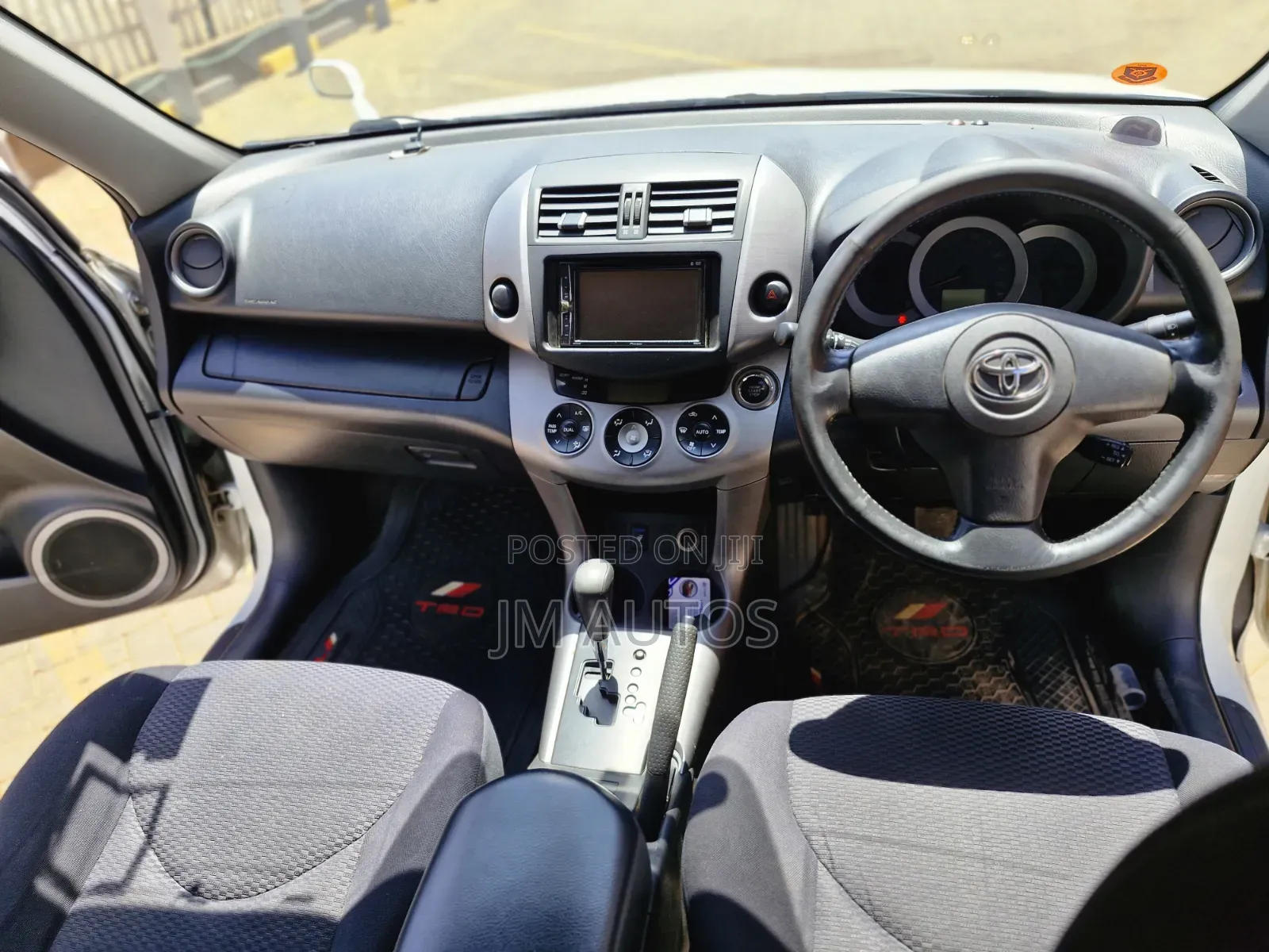 Toyota RAV4 2.4 2008 White