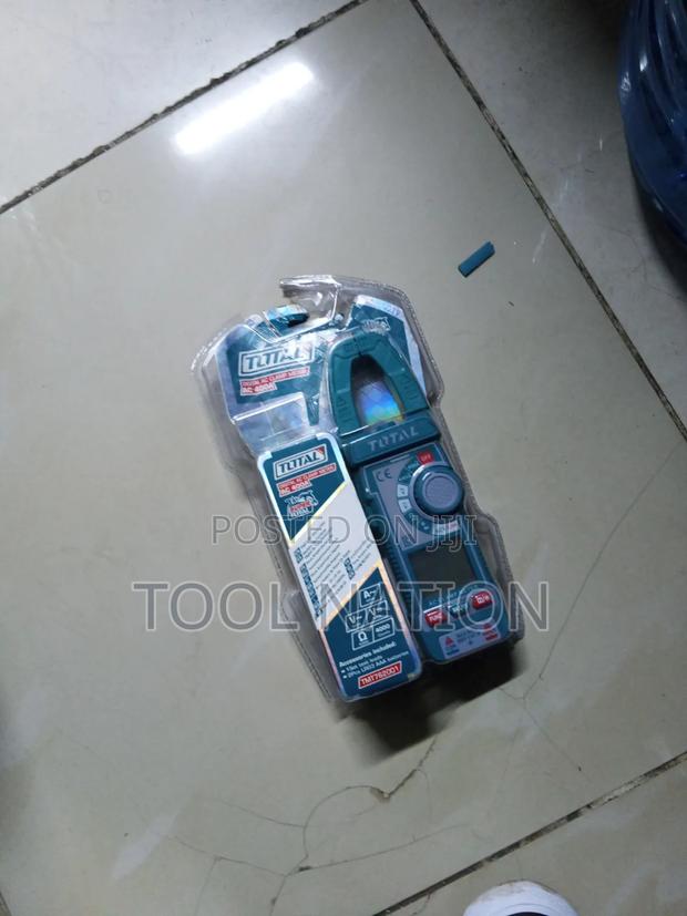 400A Clamp Meter