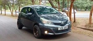 Toyota Vitz 2013