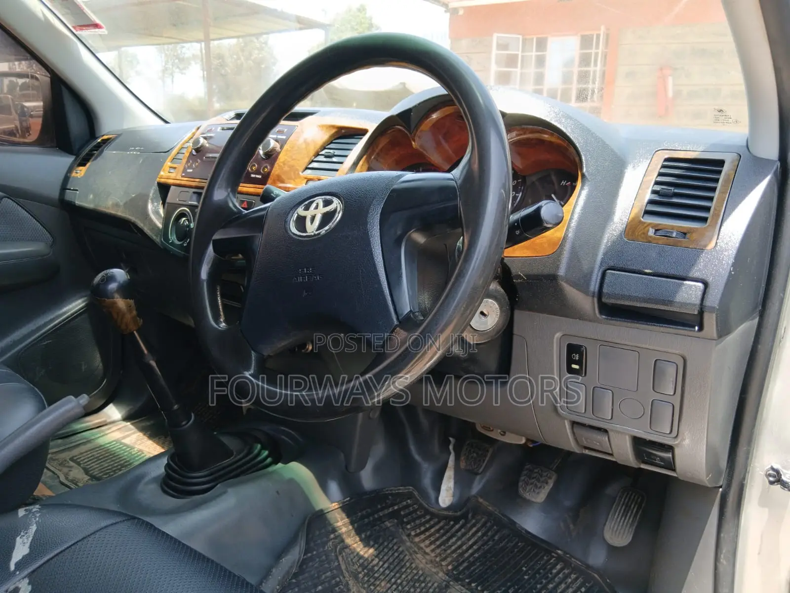 Toyota Hilux 2014 Silver