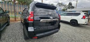 Toyota Land Cruiser Prado 2021 Black