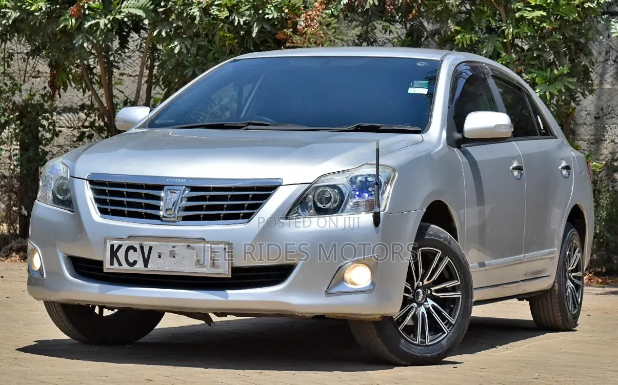 Toyota Premio 1.5 FWD 2012 Silver