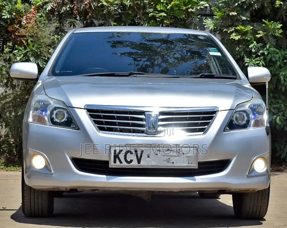 Toyota Premio 1.5 FWD 2012 Silver