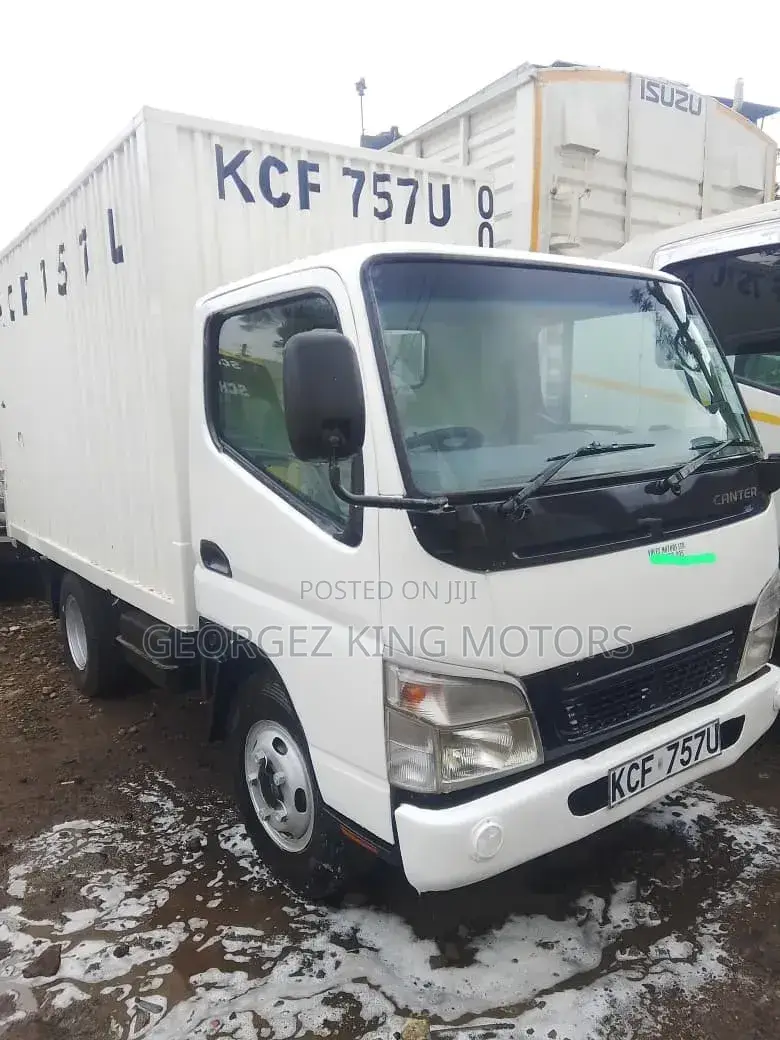 Isuzu Canter 2015 White