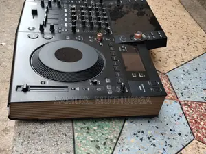 Pioneer DJ Opus Quad