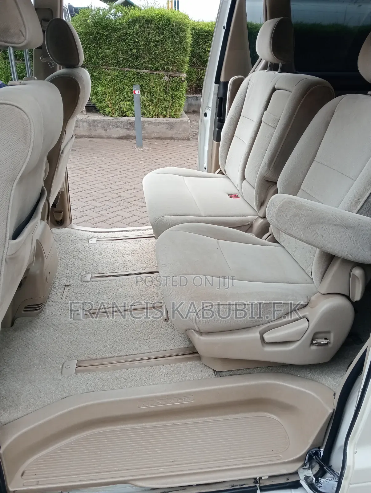 Toyota Alphard 2.4 Petrol FWD 2006 White