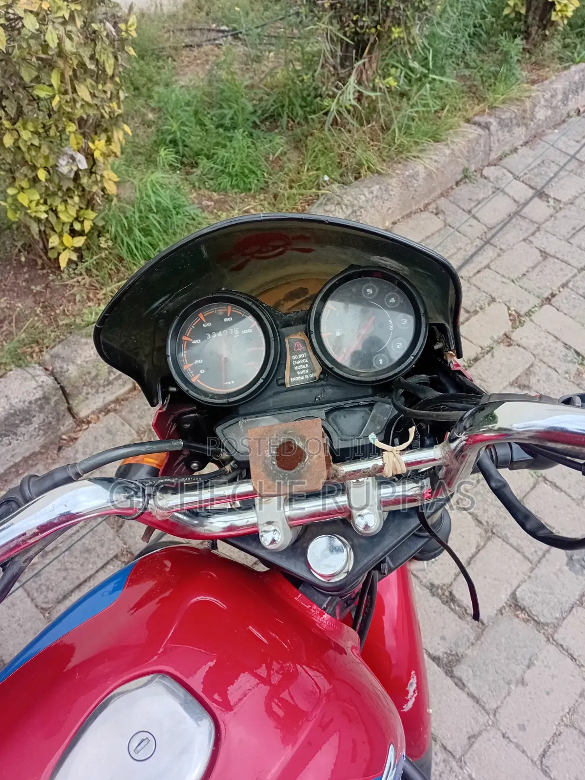 Bajaj Boxer 125 2025 Red