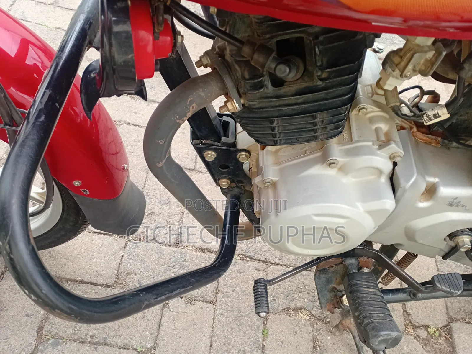 Bajaj Boxer 125 2025 Red