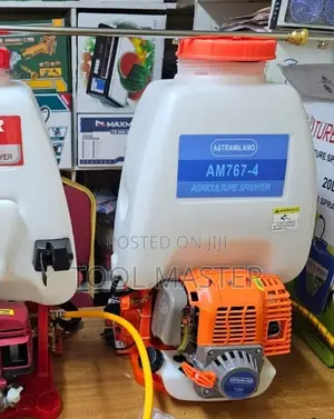 ASTRAMILANO 4Stroke Agricultural Sprayer