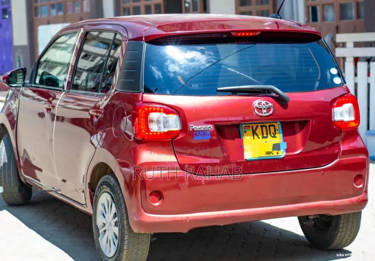 Toyota Passo 2017 Red