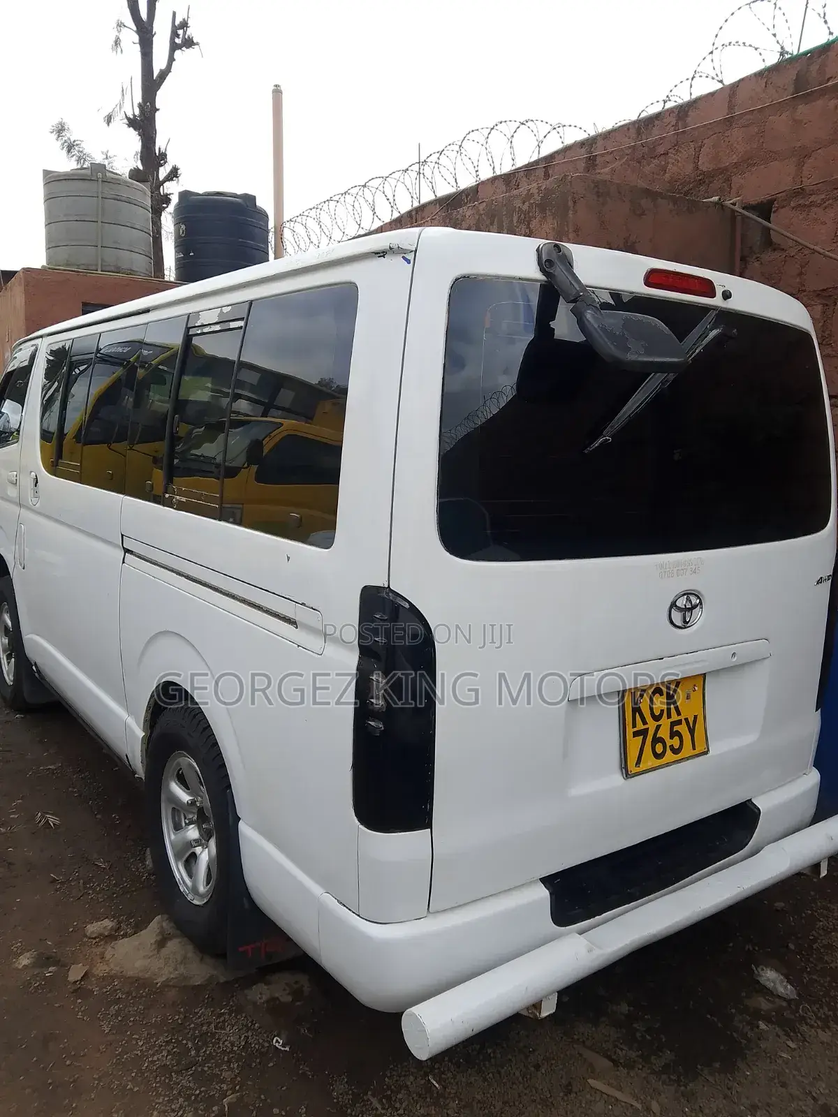 Toyota HiAce 2009 White