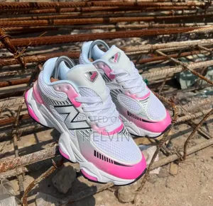 New Balance 2000