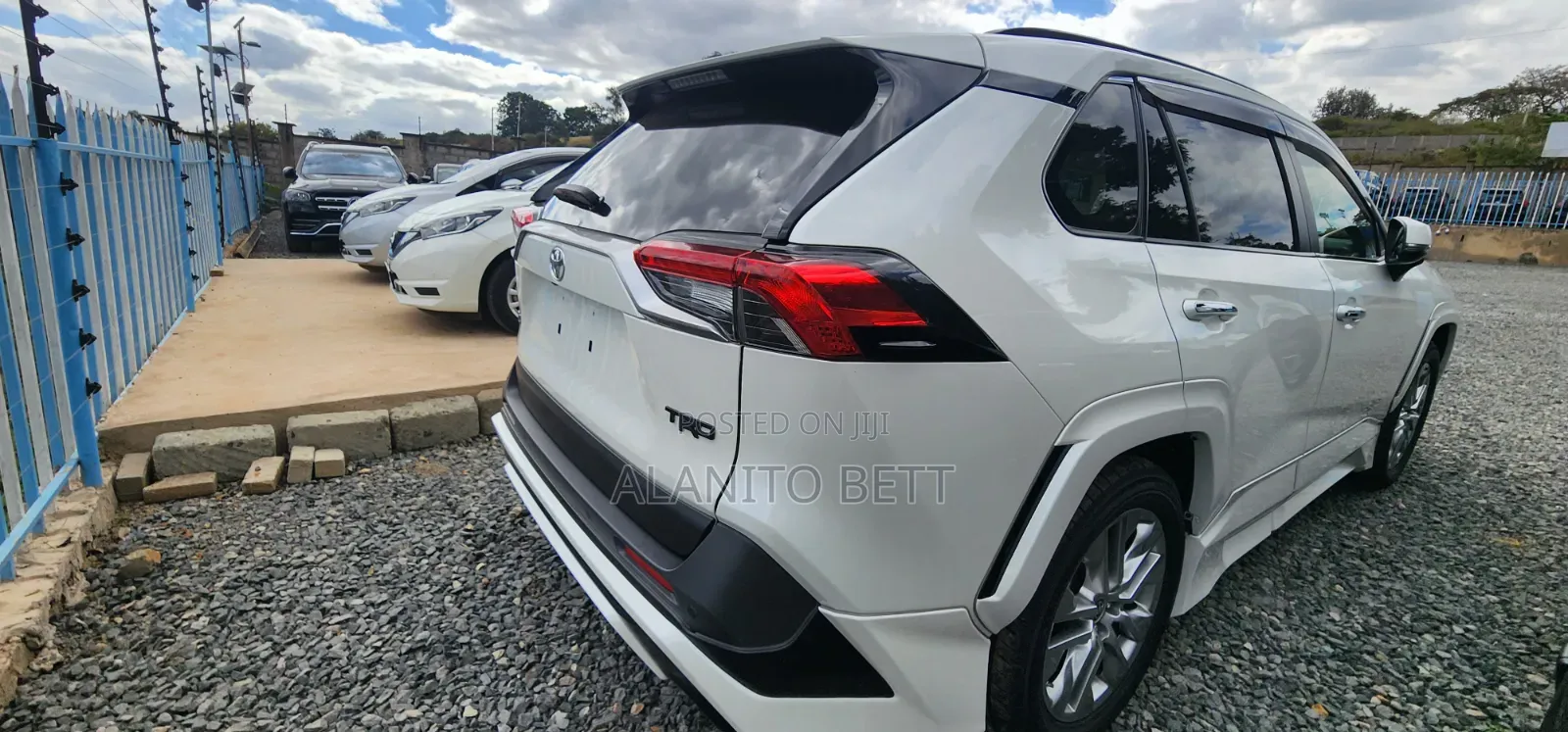 Toyota RAV4 TRD Off Road AWD 2020 White
