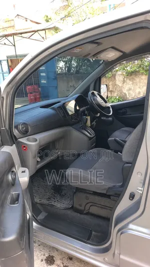 Nissan NV200 2018 Beige