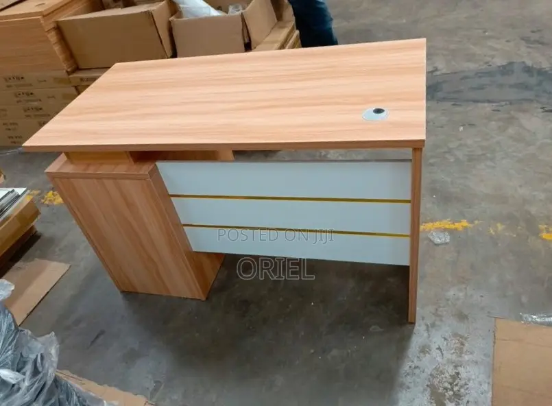 Executive Office Desk : 1.4M Staff Desk With Storage