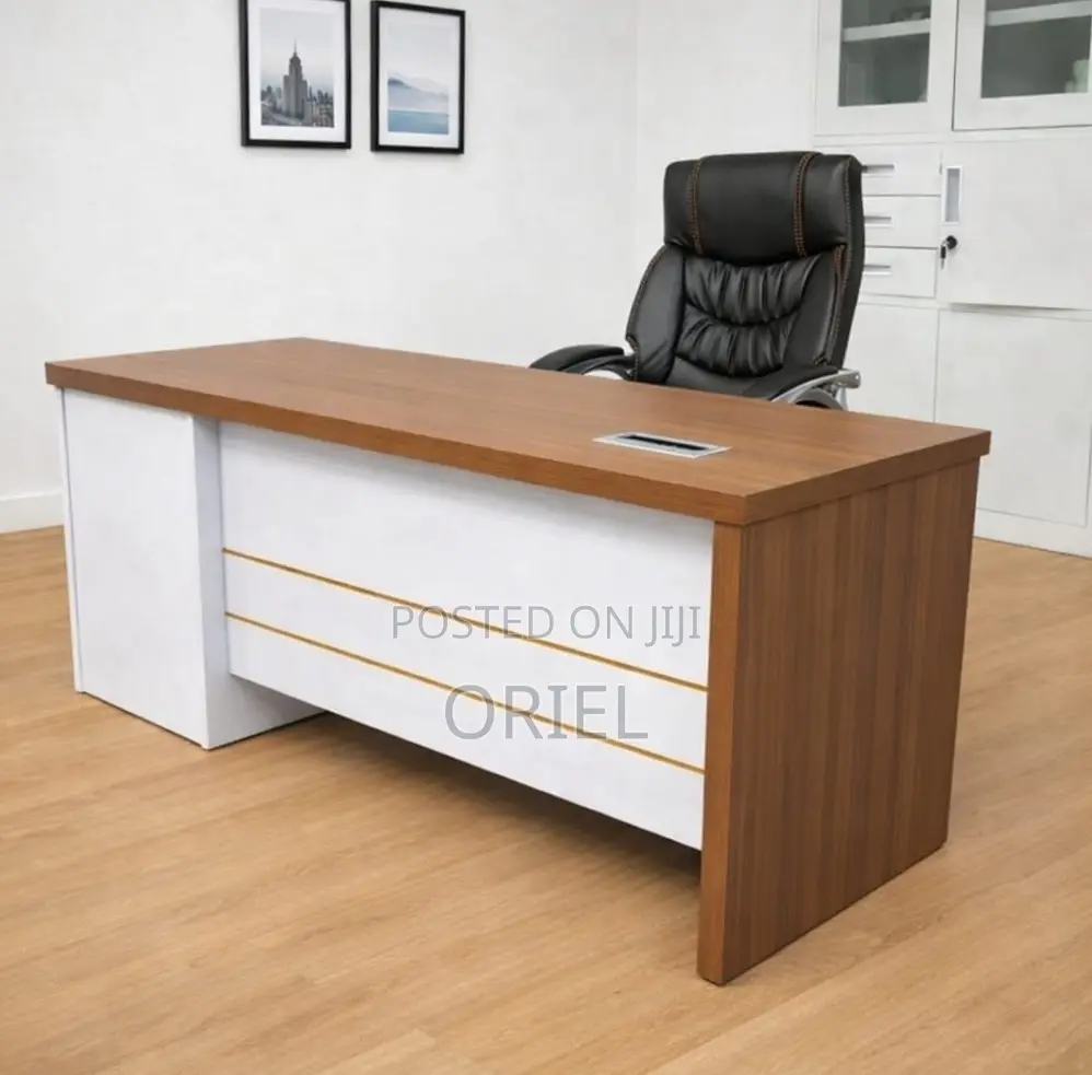 Executive Office Desk : 1.4M Staff Desk With Storage