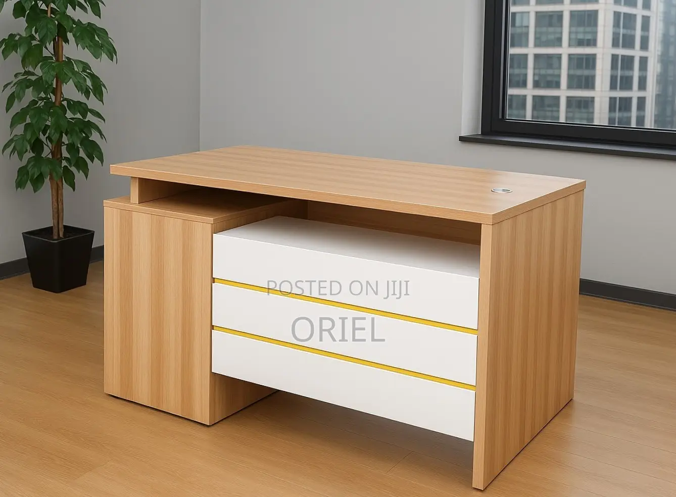 Executive Office Desk : 1.4M Staff Desk With Storage