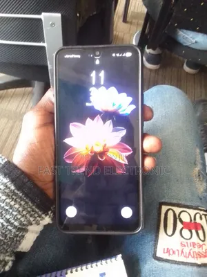 EL A8 8 GB Black