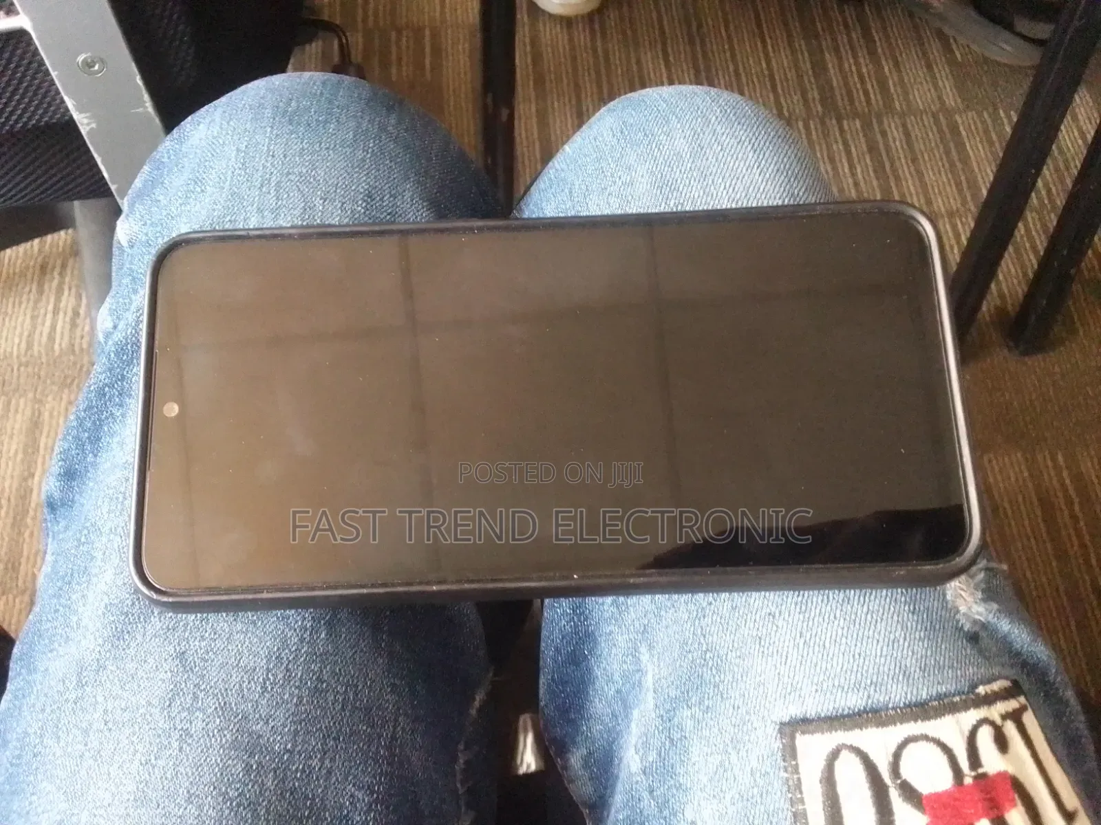 EL A8 8 GB Black